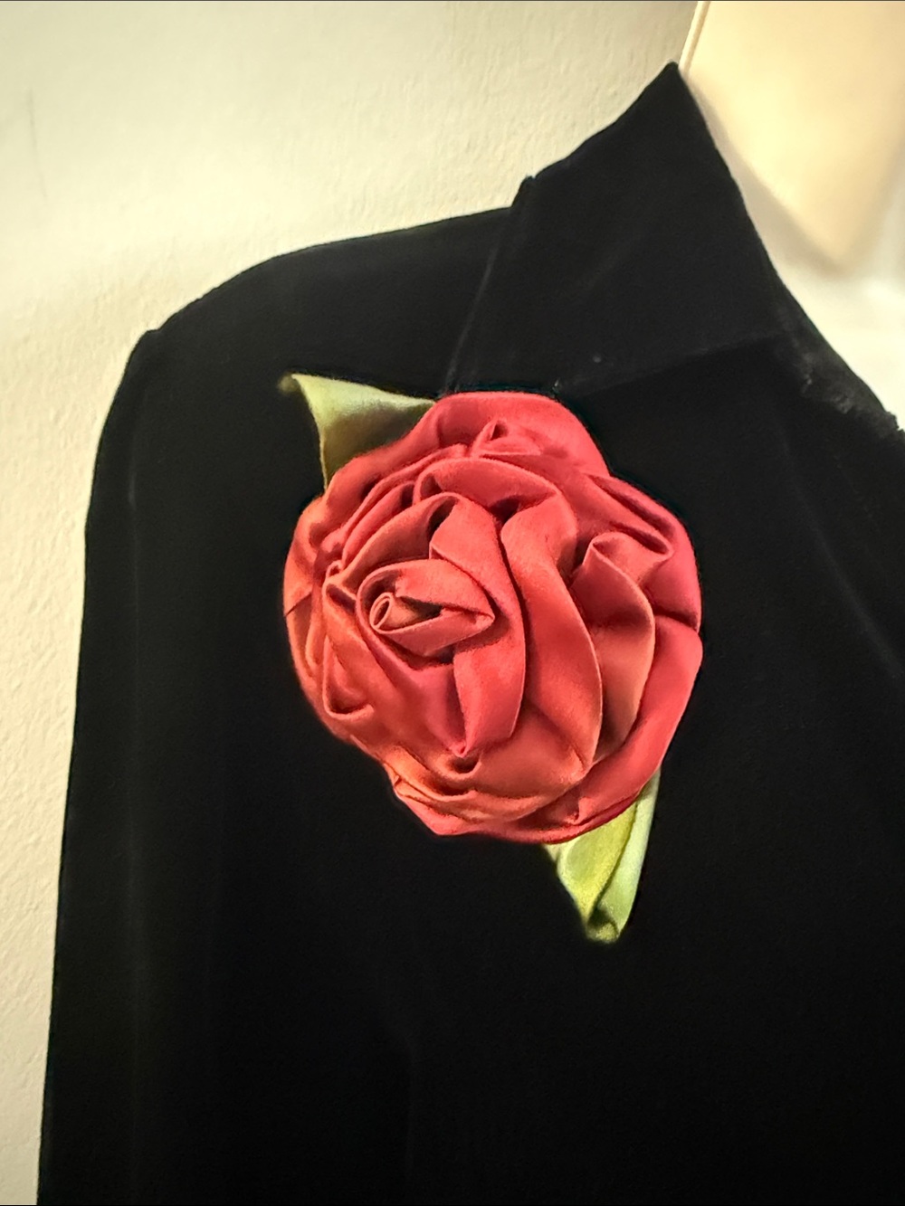 Rafaella Black Velvet Button-Down Shirt with Red Rose Pin - Picture 6 of 11
